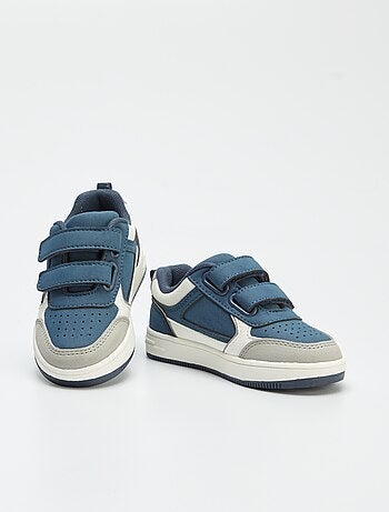 Sneakers basse con apertura a strappo