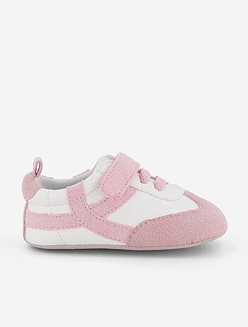 Sneakers basse con apertura a strappo e lacci