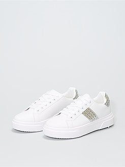 Sneakers basse con applicazioni borchie - Kiabi