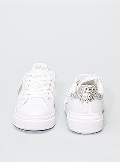 Sneakers basse con applicazioni borchie - Kiabi