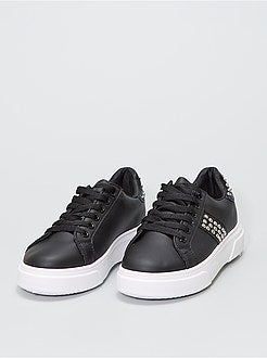 Sneakers basse con applicazioni borchie - Kiabi