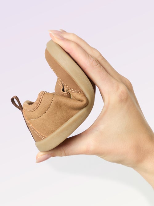 Sneakers basse con chiusura a strappo - Kiabi Sneakers basse con chiusura a strappo - Kiabi
