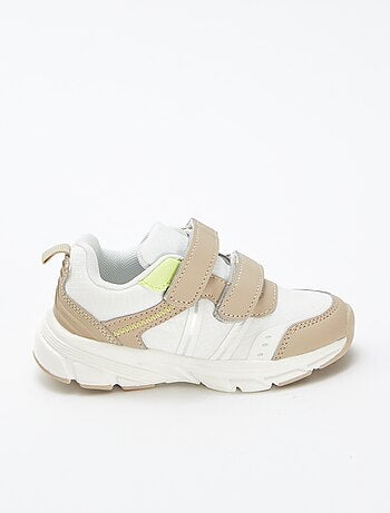 Sneakers basse con dettagli fluo