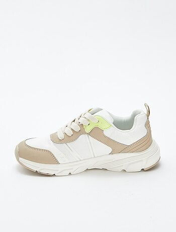 Sneakers basse con dettagli fluo