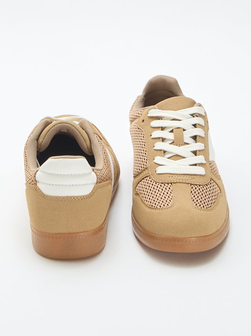 Sneakers basse con dettagli in tessuto Marrone - Kiabi
