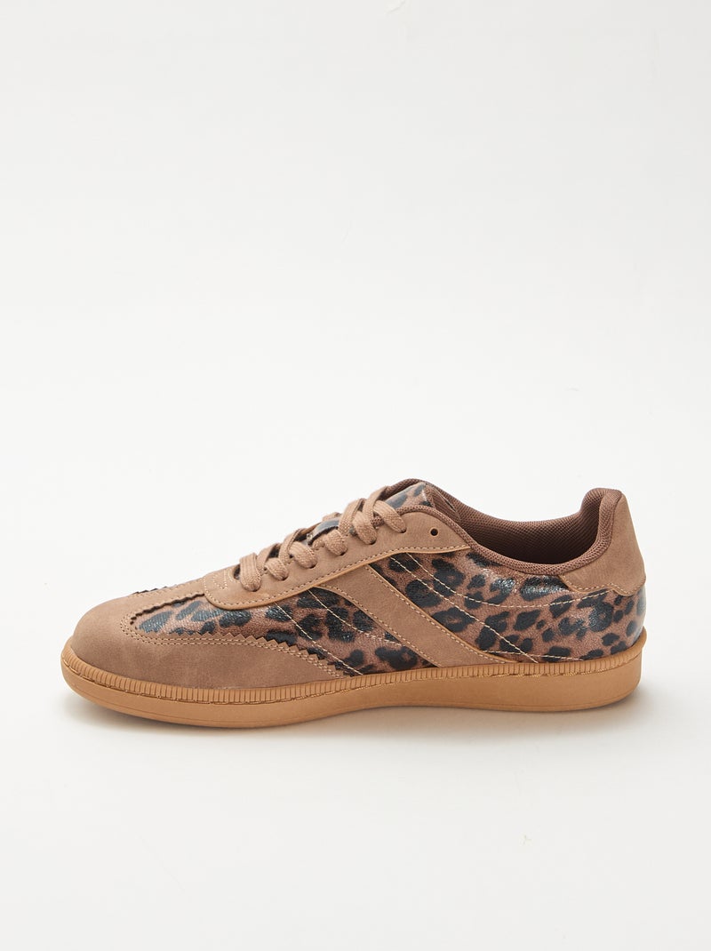Sneakers basse con inserti a contrasto Marrone - Kiabi