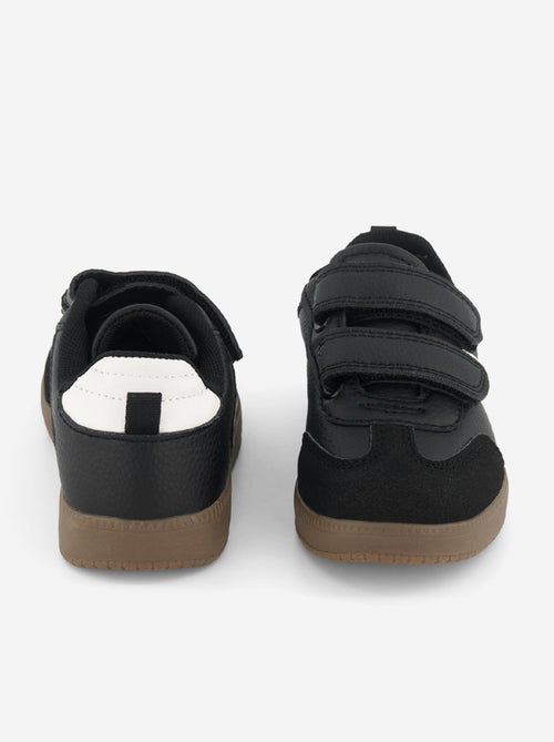 Sneakers basse con inserti a contrasto - Kiabi Sneakers basse con inserti a contrasto - Kiabi