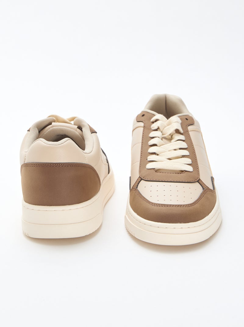 Sneakers basse con inserto bicolore Beige - Kiabi