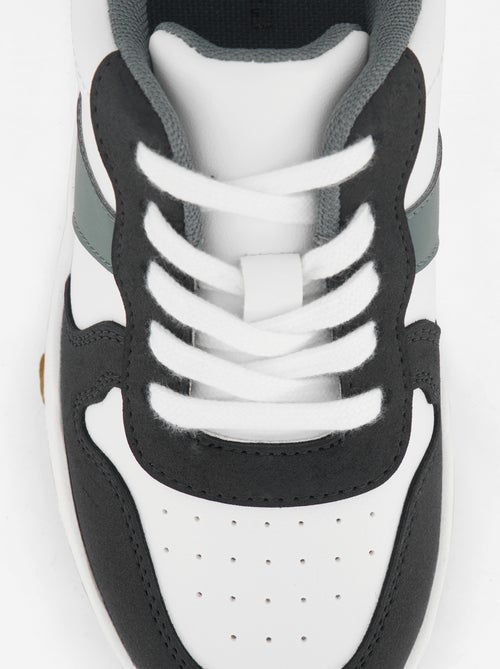 Sneakers basse con lacci - Kiabi Sneakers basse con lacci - Kiabi