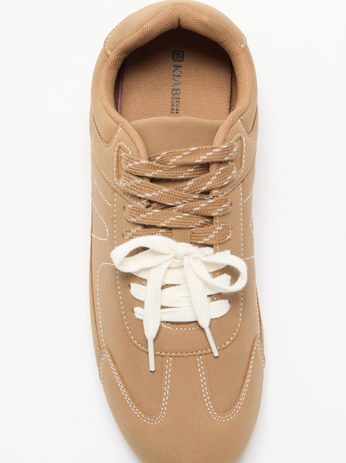 Sneakers basse con lacci bicolore - Kiabi Sneakers basse con lacci bicolore - Kiabi