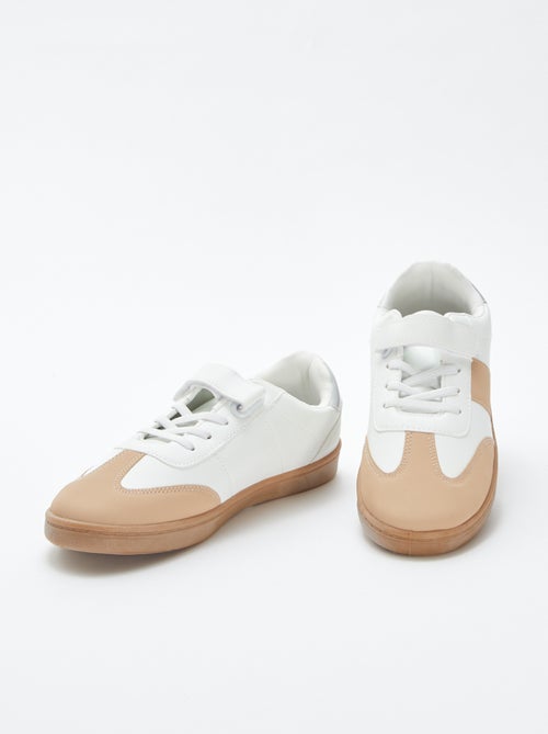 Sneakers basse con lacci elasticizzati + strappo - Kiabi