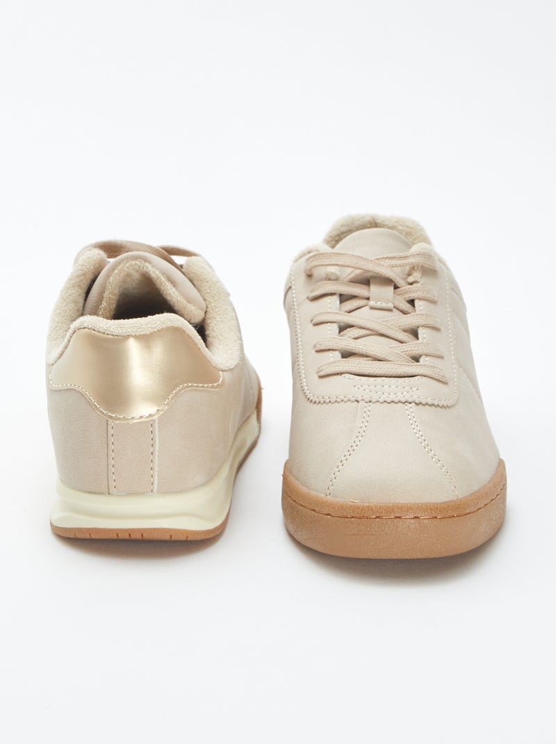 Sneakers basse con lacci marrone - Kiabi