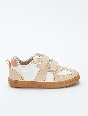 Sneakers basse con strappi