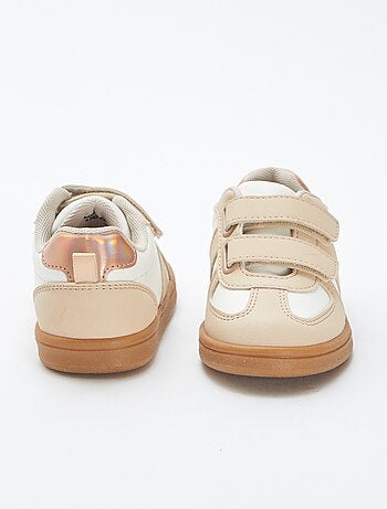 Sneakers basse con strappi