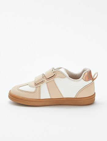 Sneakers basse con strappi