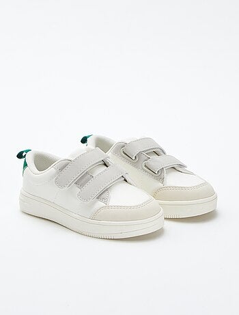 Sneakers basse con strappi