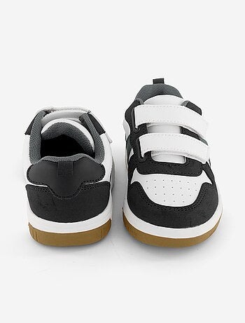 Sneakers basse con strappi