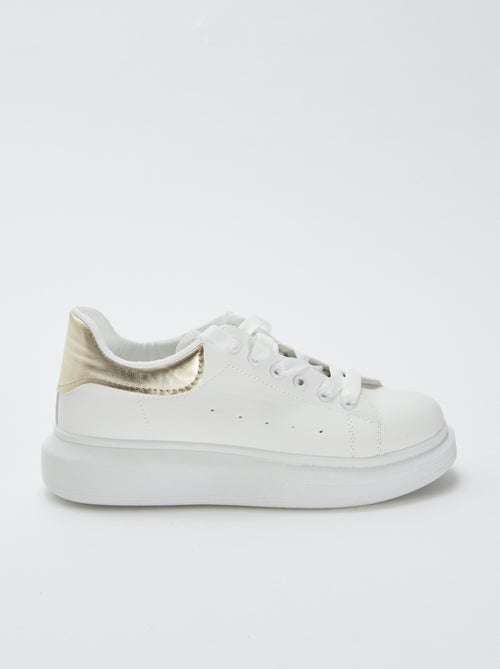 Sneakers basse con suola spessa - Kiabi