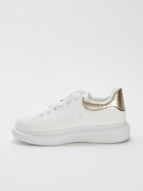 Sneakers basse con suola spessa - Kiabi