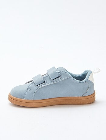 Sneakers basse con velcro in suede bicolore