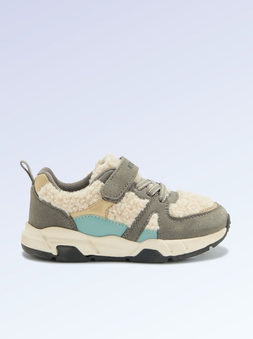 Sneakers basse in similcamoscio ed effetto montone - Kiabi Sneakers basse in similcamoscio ed effetto montone - Kiabi