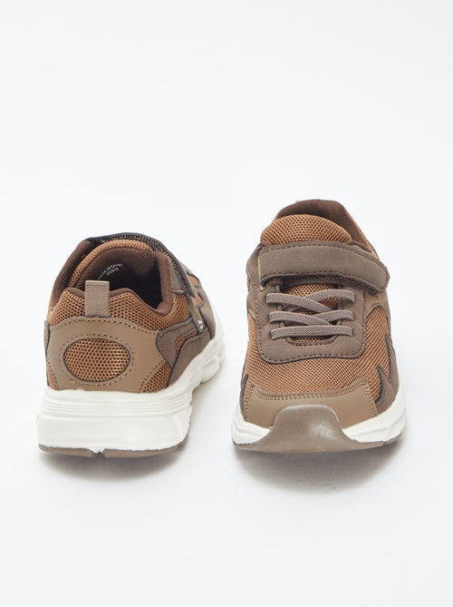 Sneakers basse in tessuto e mesh - Kiabi