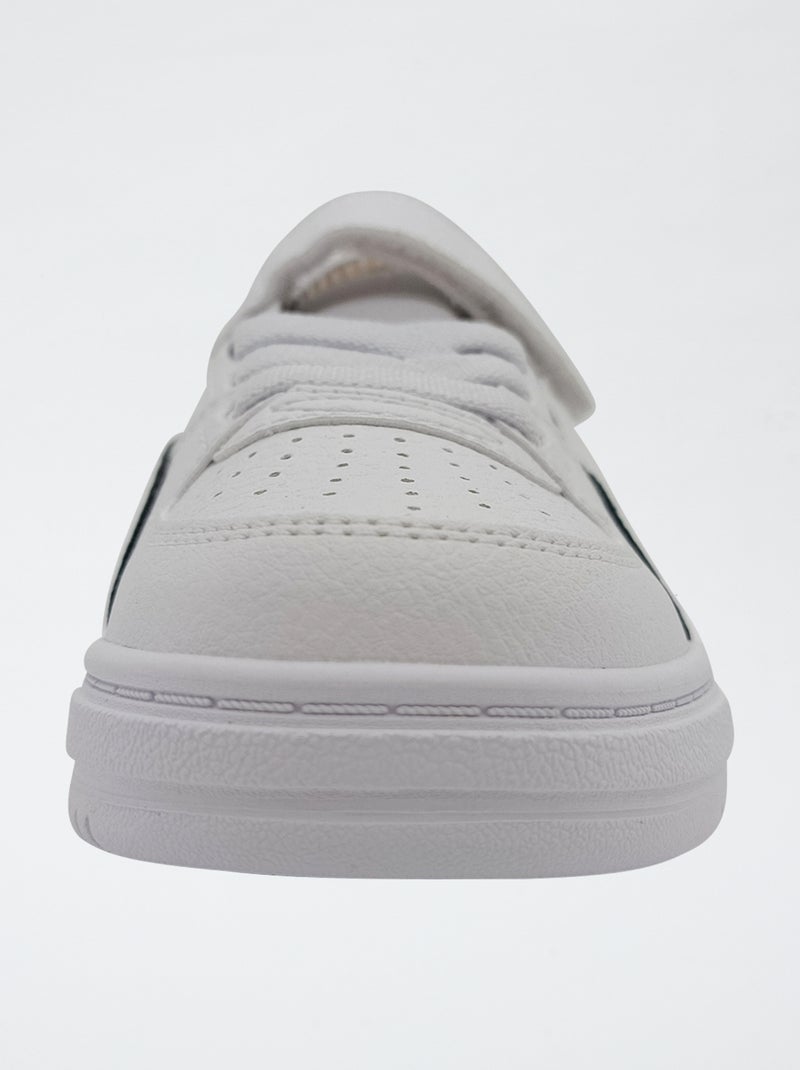 Sneakers basse 'PUMA' con lacci e strappi Verde - Kiabi