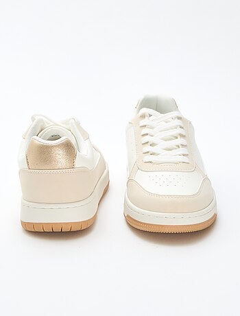 Sneakers bicolore con dettagli dorati