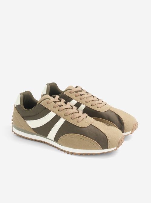 Sneakers bicolore con lacci - Kiabi Sneakers bicolore con lacci - Kiabi