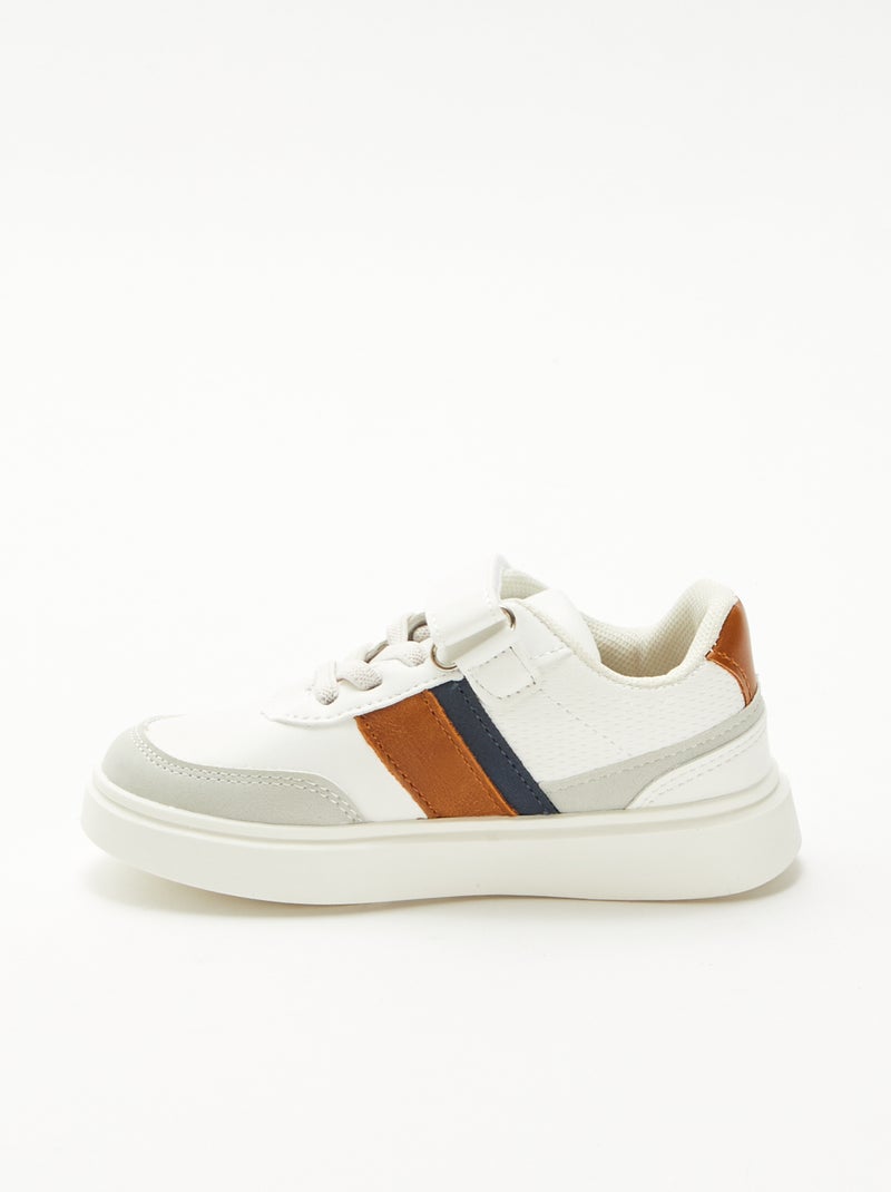 Sneakers bicolore con strappo Bianco - Kiabi