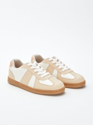 Sneakers bicolori con lacci