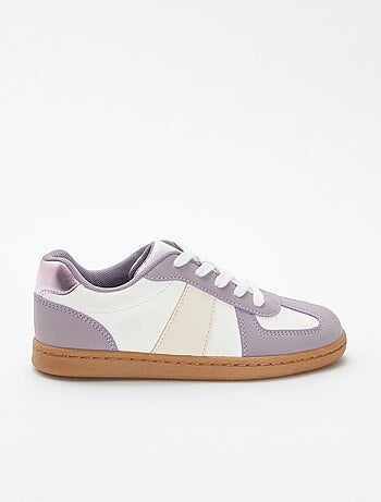 Sneakers bicolori con lacci