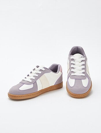 Sneakers bicolori con lacci