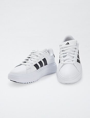 Sneakers bicolori con platform 'Grand Court' 'Adidas'
