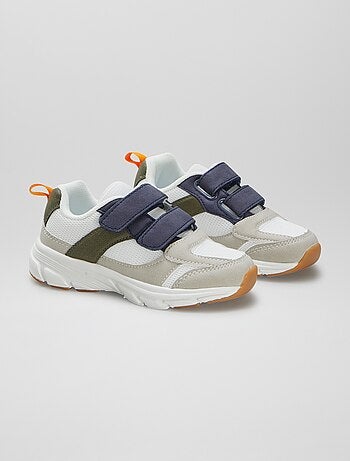 Sneakers con apertura a strappo bimateriali