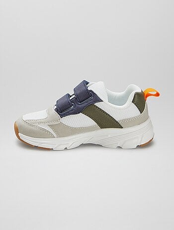 Sneakers con apertura a strappo bimateriali