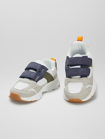 Sneakers con apertura a strappo bimateriali