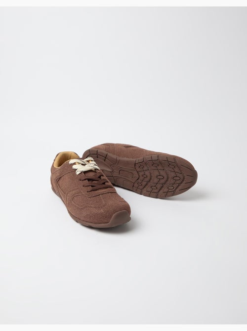 Sneakers con doppio laccio, mo fashion - Kiabi Sneakers con doppio laccio, mo fashion - Kiabi