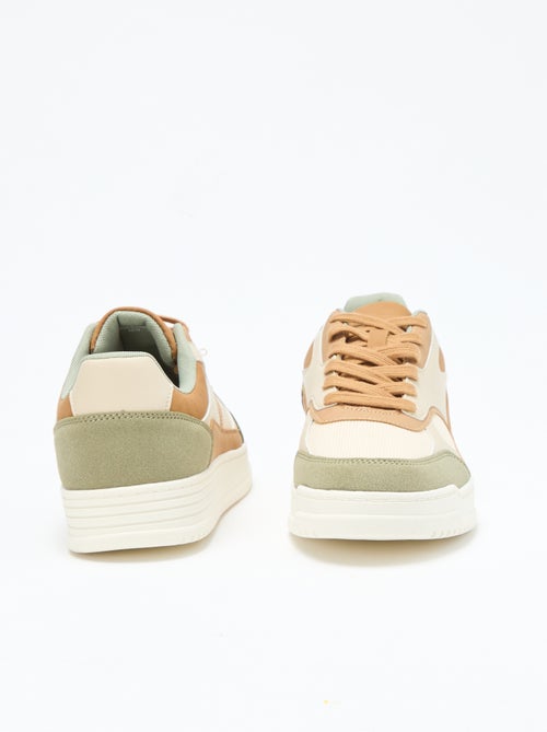 Sneakers con inserti tricolore - Kiabi