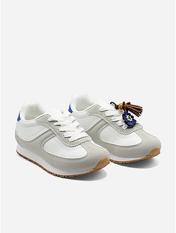Sneakers con lacci