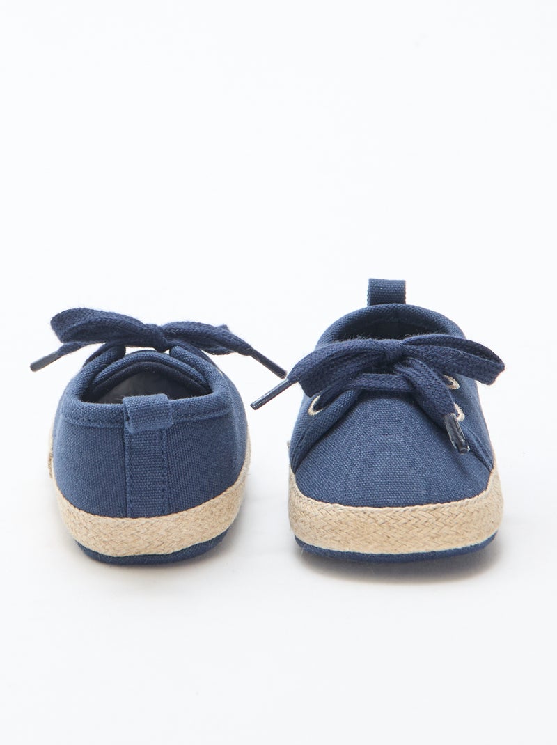 Sneakers con lacci in tessuto Blu - Kiabi