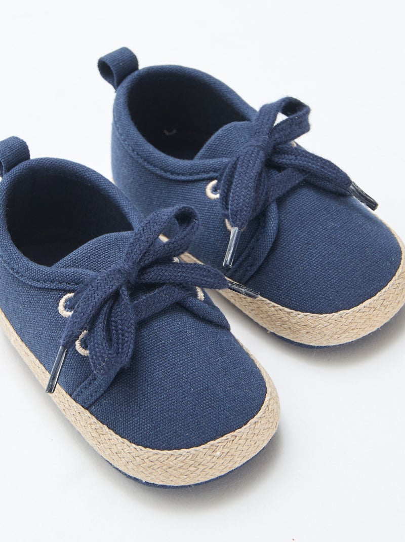 Sneakers con lacci in tessuto Blu - Kiabi