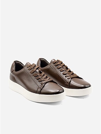 Sneakers con lacci