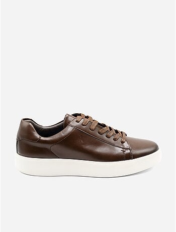 Sneakers con lacci