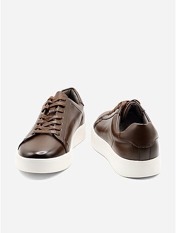 Sneakers con lacci