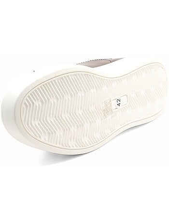 Sneakers con lacci