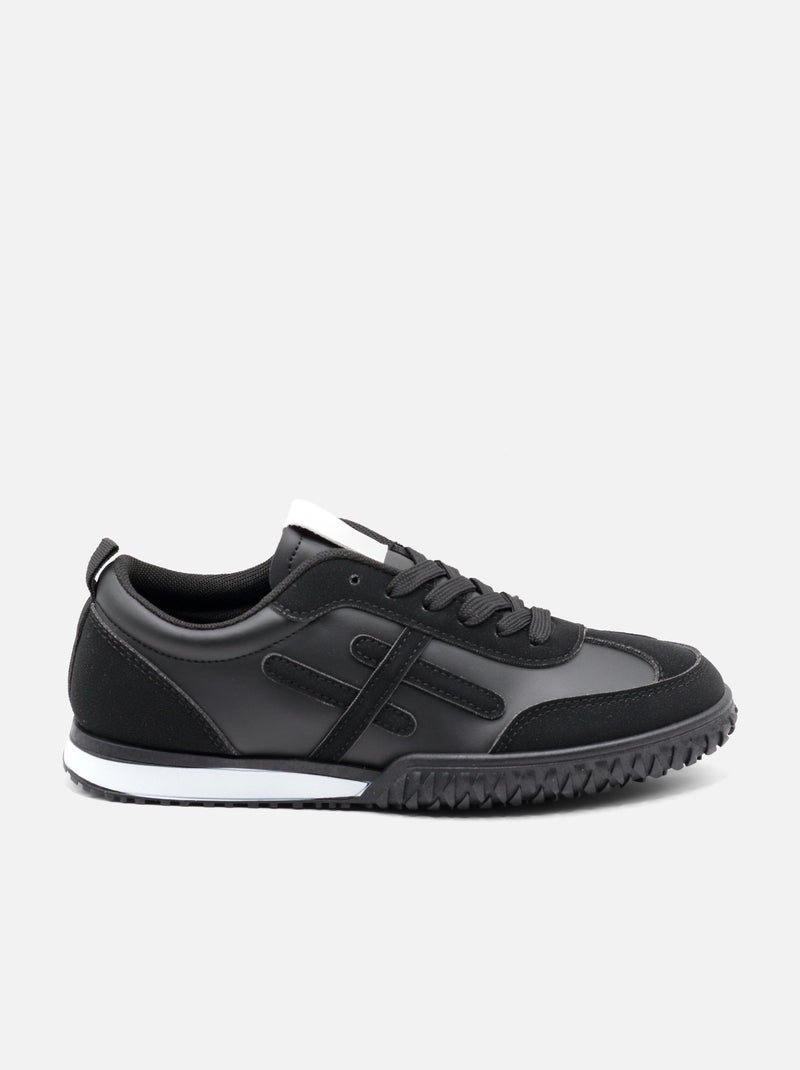 Sneakers con lacci Nero - Kiabi