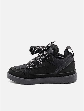 Sneakers con lacci
