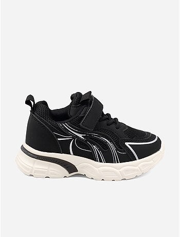 Sneakers con lacci