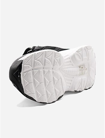 Sneakers con lacci